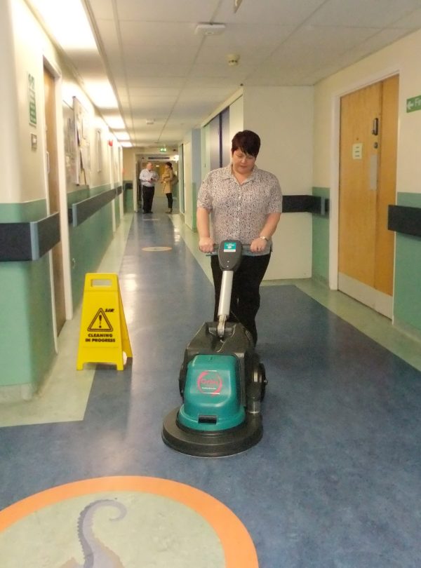Truvox Orbis UHS Cordless Burnisher - Image 5