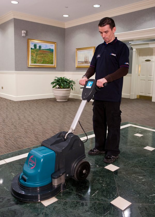 Truvox Orbis UHS Cordless Burnisher - Image 7